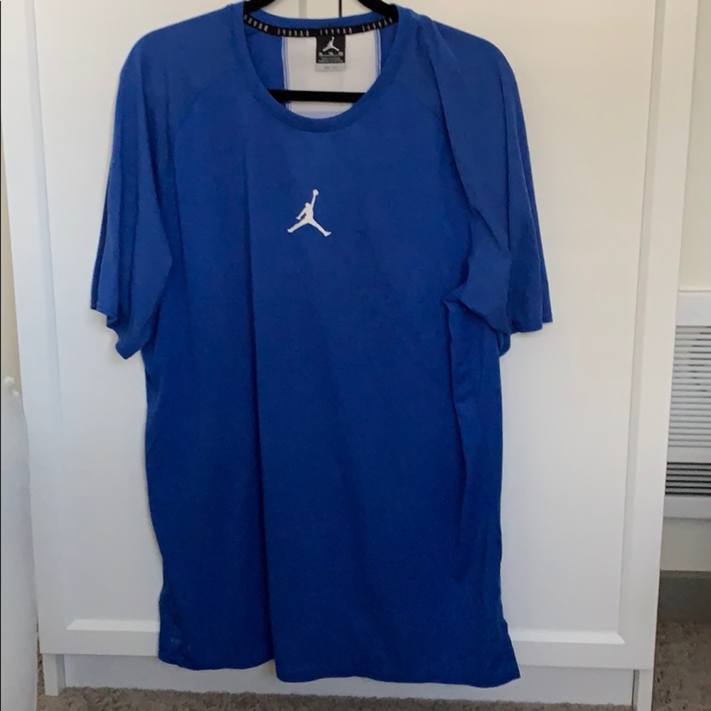 Jordan blue active shirt